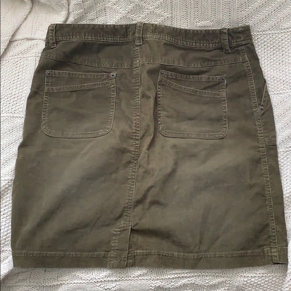 North Face Skirt - Picture 2 of 3